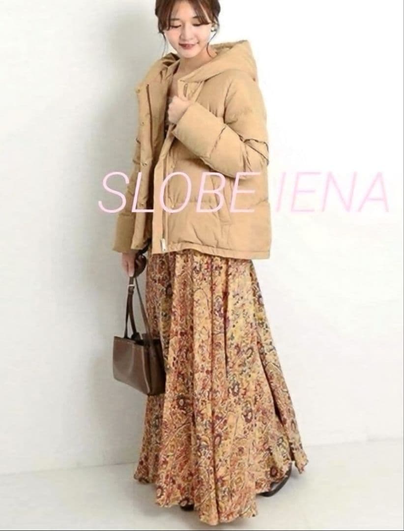 SLobe IENA フード付きベージュダウンジャケット 　サイズ40