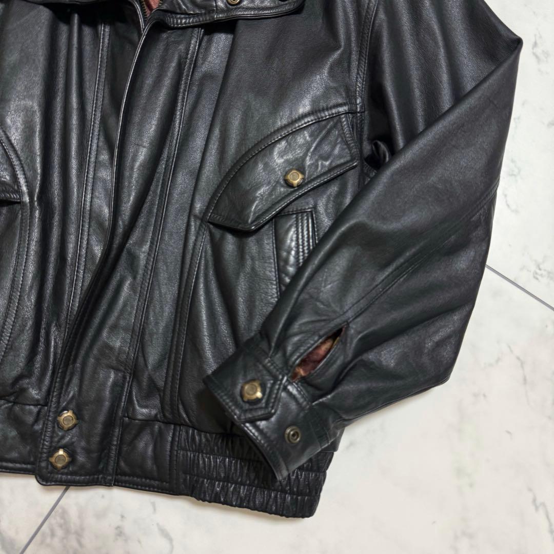古着　ヴィンテージ　レザージャケット　短丈　本革　レザー　ボンバージャケット　黒