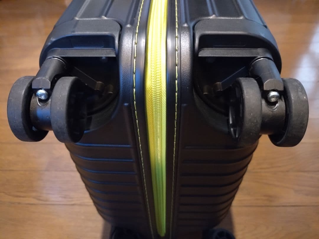 RIMOWA PORSCHEデザイン サルサ/エッセンシャルキャビン