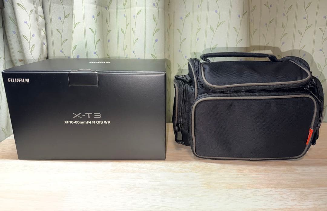 FUJIFILM X-T3 一眼レフ XF16-80mmF4レンズ　フジフィルム