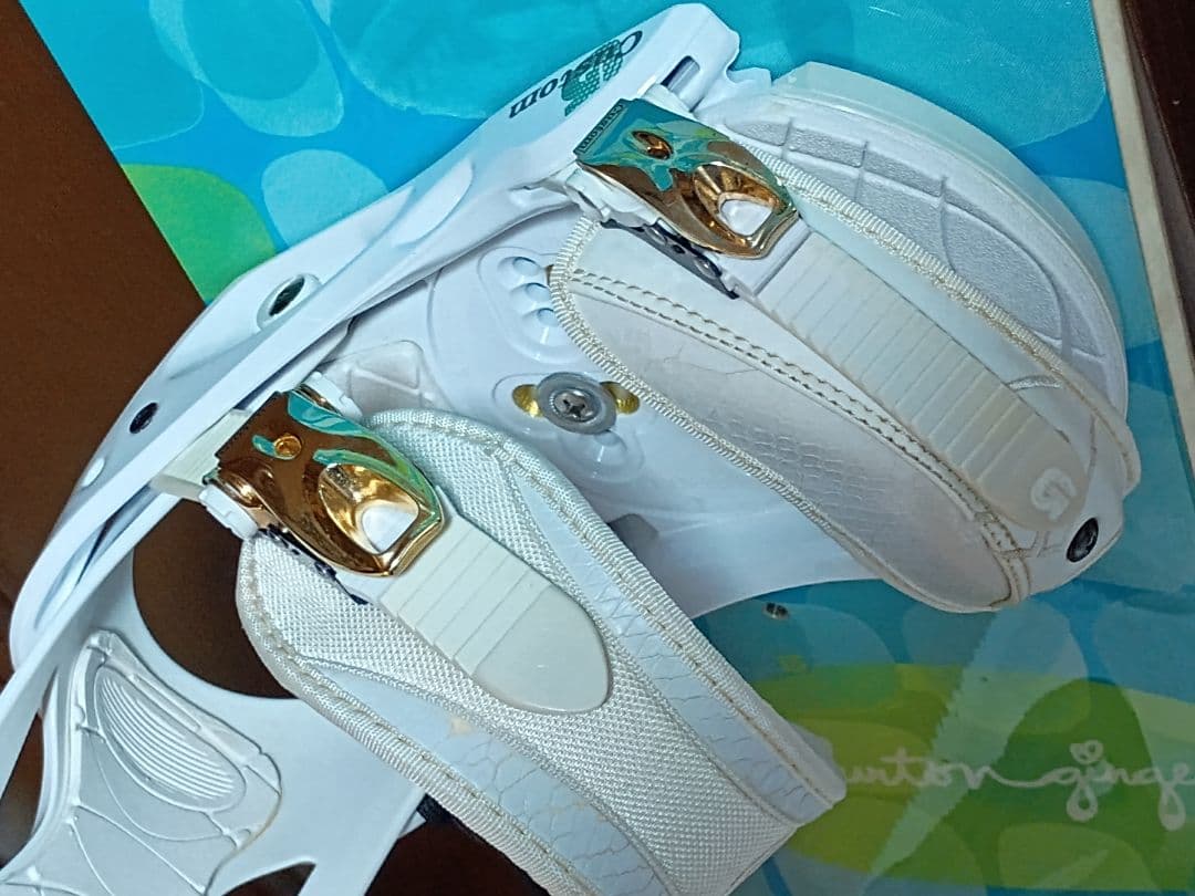 m*o様 Burtonスノーボード　✕　ビンディングcustom　レディース