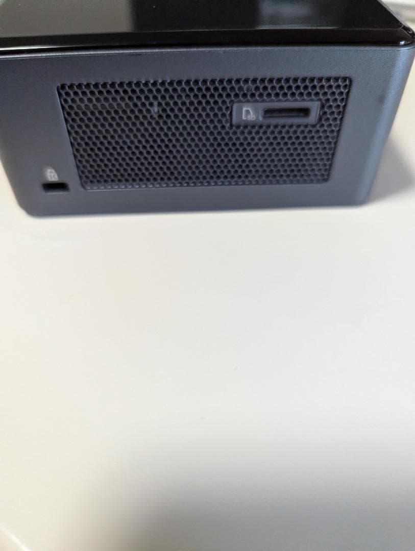 ミニPC Intel NUC8i5BEH windows11