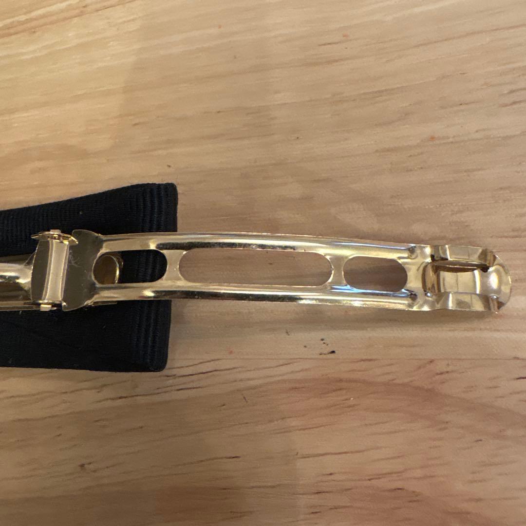 【フェラガモ】バレッタ　ブラック&ゴールド