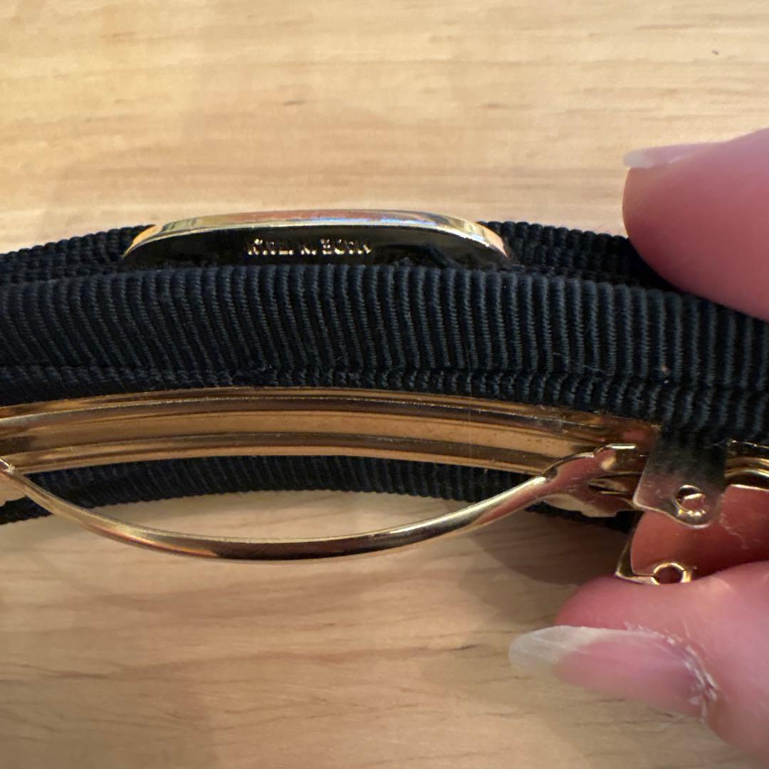 【フェラガモ】バレッタ　ブラック&ゴールド