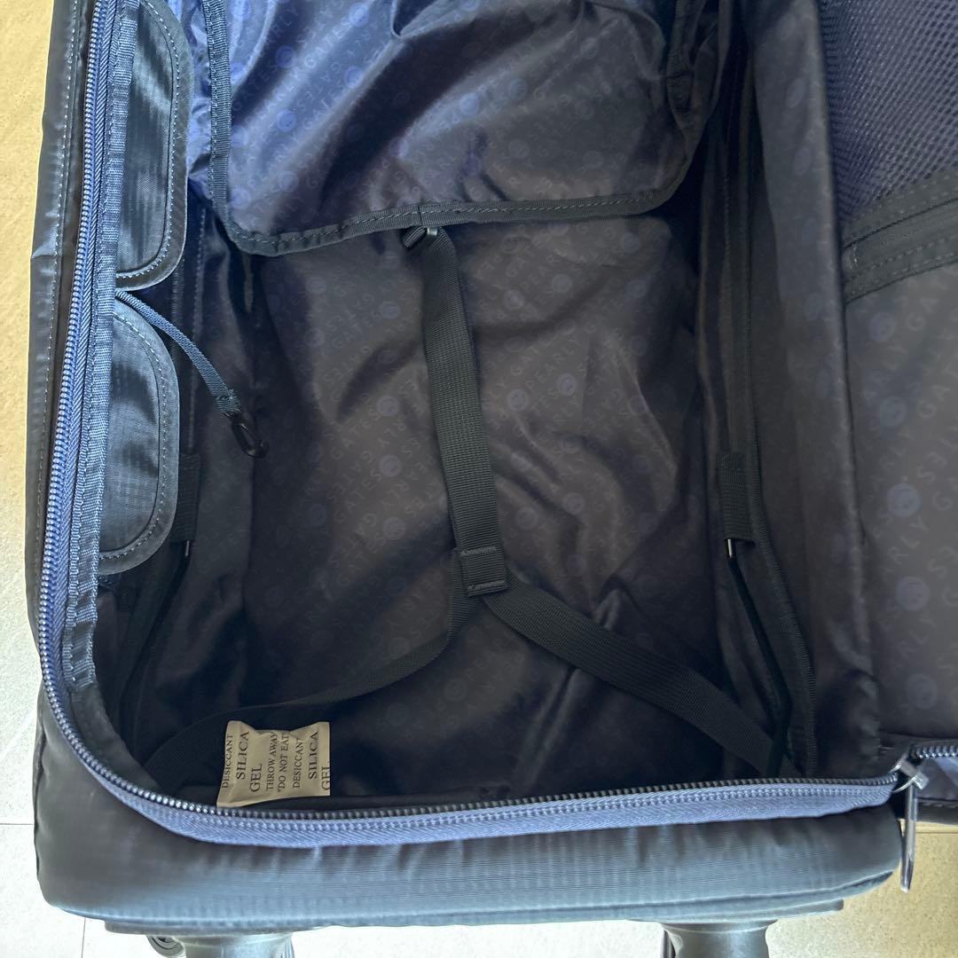 パーリーかゲイツネイビー ロゴ入り キャリーケース35周年モデル