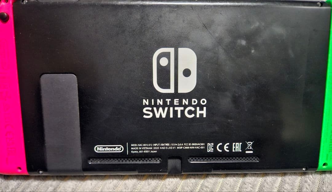 ジャンク　Nintendo Switch 本体 グリーン/ピンク