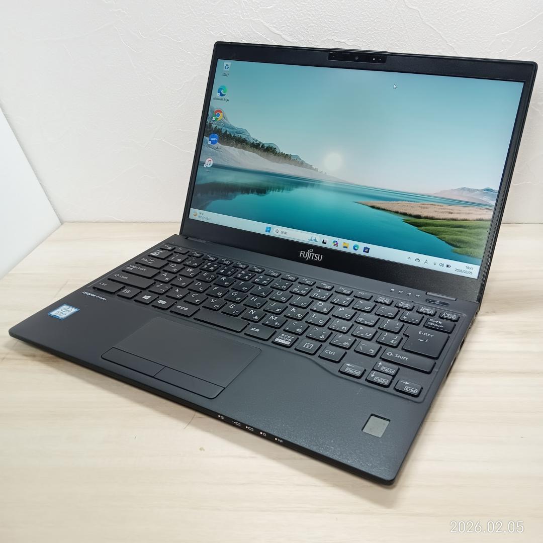 【超軽量】　【持ち運びに便利】　LIFEBOOK　U939/B