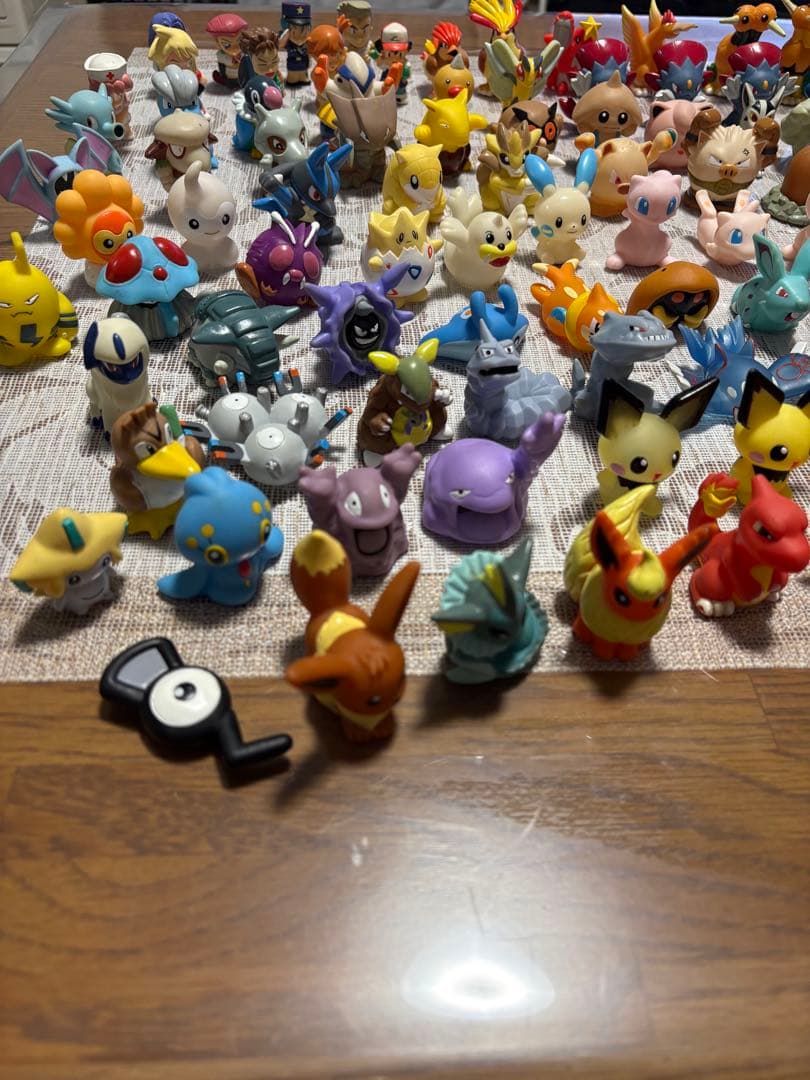 ゆ*リ様 【値下げ】ポケモン 指人形 140体セット