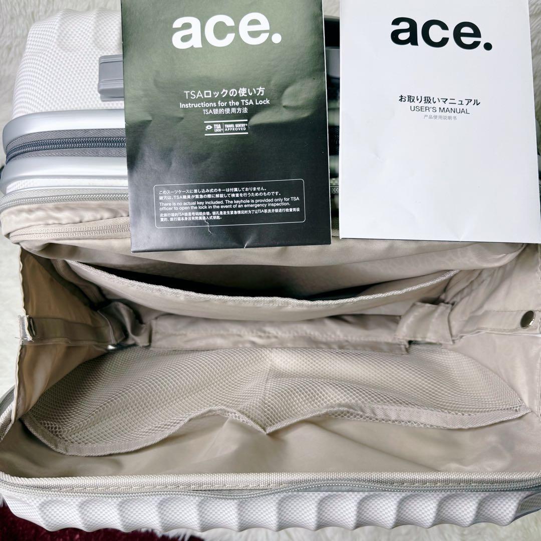 ace. スーツケース パリセイド　35L ホワイトカーボン　TSAロック