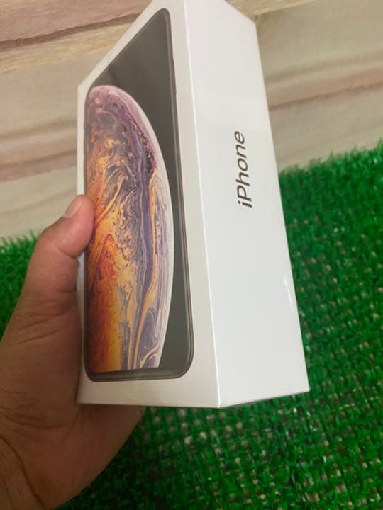 未開封 iPhone Xs Max Gold 256 GB SIMフリー