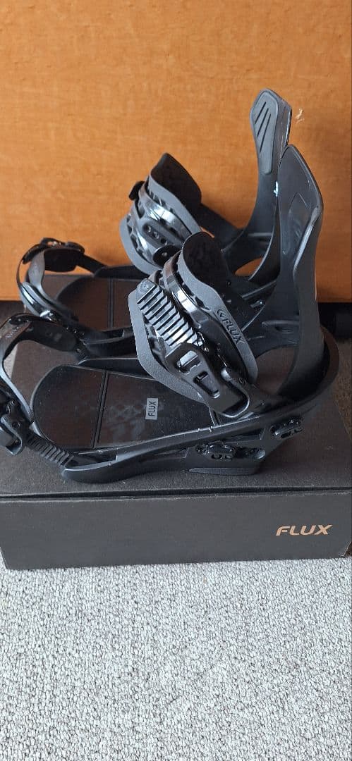 FLUX DS ブラック スノーボード ビンディング