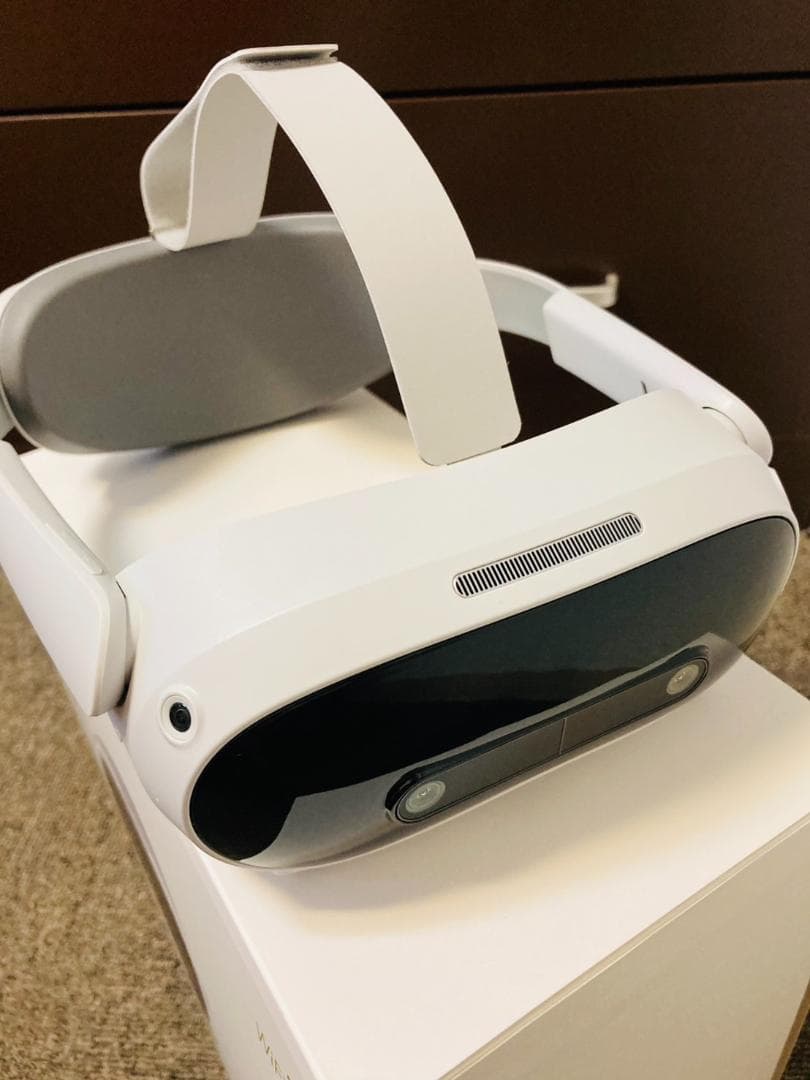 PICO4Ultra＋Motion Tracker(未開封)＋フェイスクッション