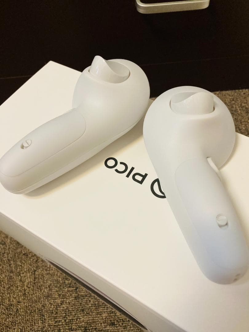 PICO4Ultra＋Motion Tracker(未開封)＋フェイスクッション