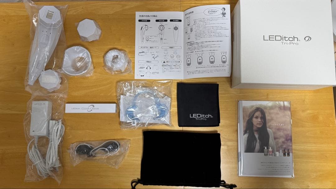LEDitch Tri-Pro 美顔器