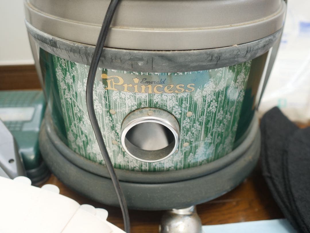 高級　高機能　貴重　アメリカンホーム社のプリンセスエメラルド掃除機