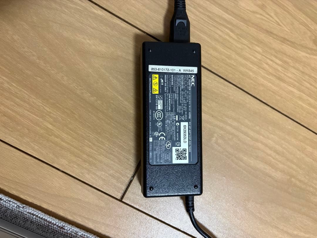 NEC LaVie LL550/G Windows XP 起動品　PCバッグ付き