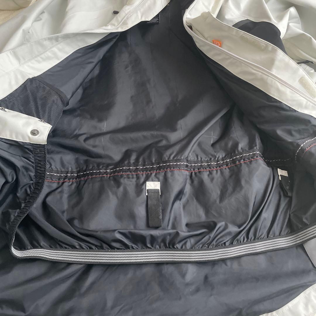 年内発送❣️早い者勝ち⭐️GORE-TEX✖️Burton スノーボードウェア【S】