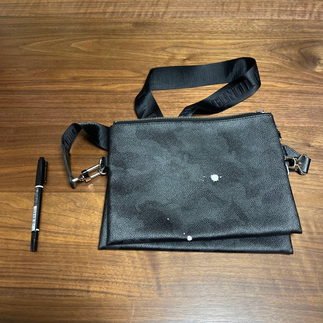 ブラックメッセンジャーバッグ