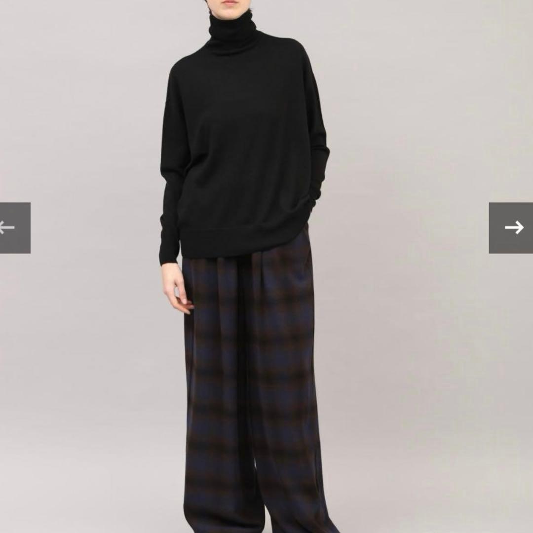 最終値下げ　SACRA サクラ　オフホワイトニット　美品