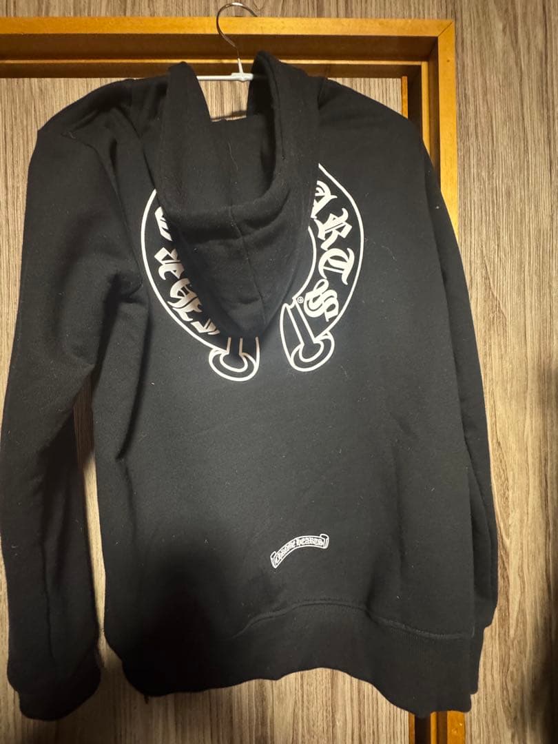 クロムハーツパーカー