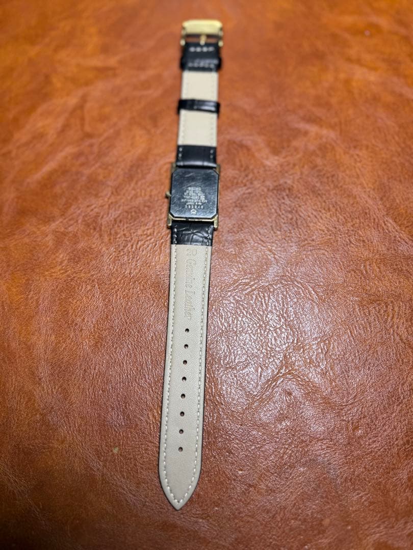 A86 希少 稼動品 SEIKO DOLCE スクエア型 80年代ヴィンテージ