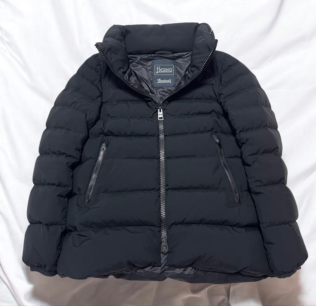 【極美品】 ヘルノ ラミナー ウィンドストッパー ダウンジャケット 42 黒