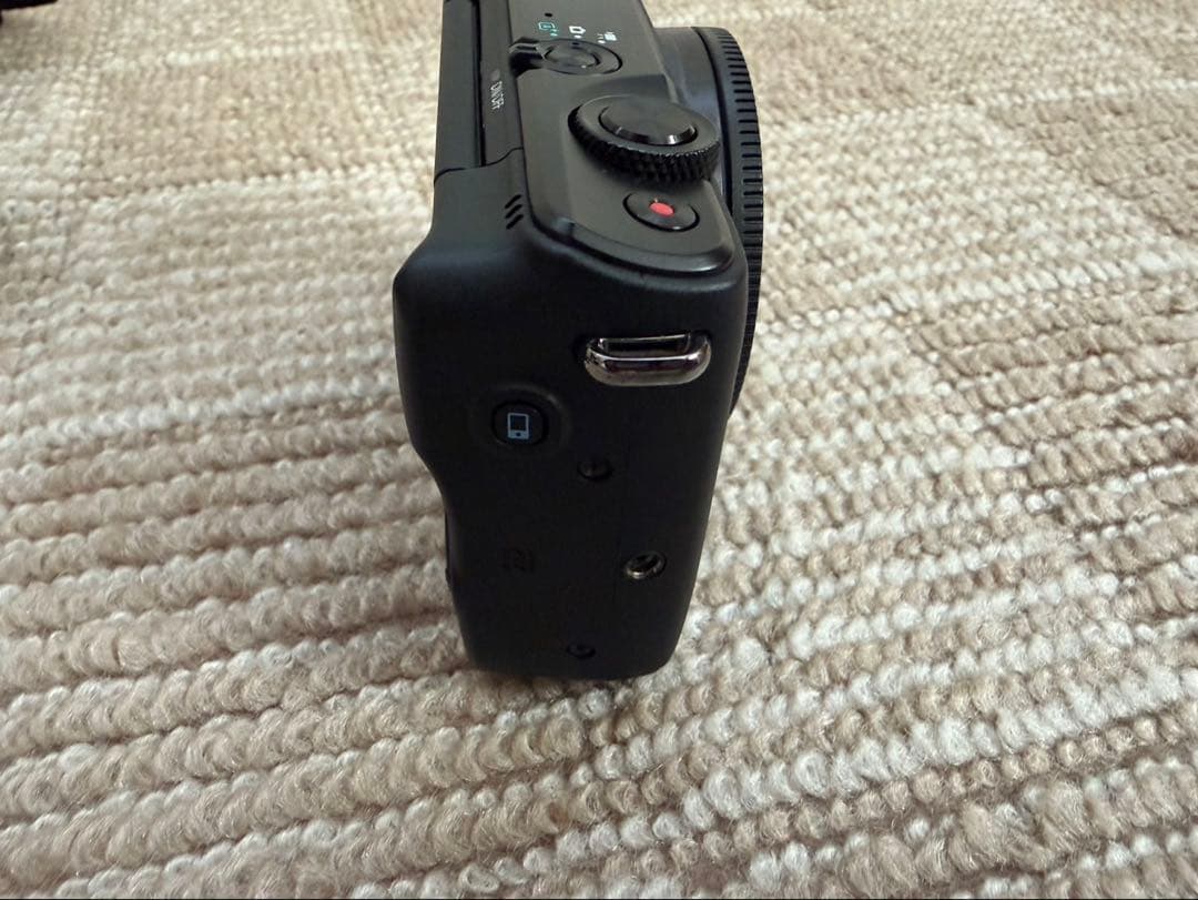 Canon EOS M10 ミラーレスカメラ 付属品多数