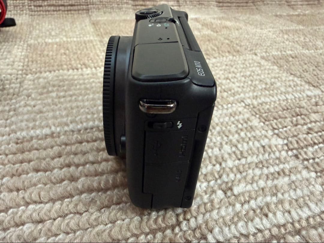 Canon EOS M10 ミラーレスカメラ 付属品多数