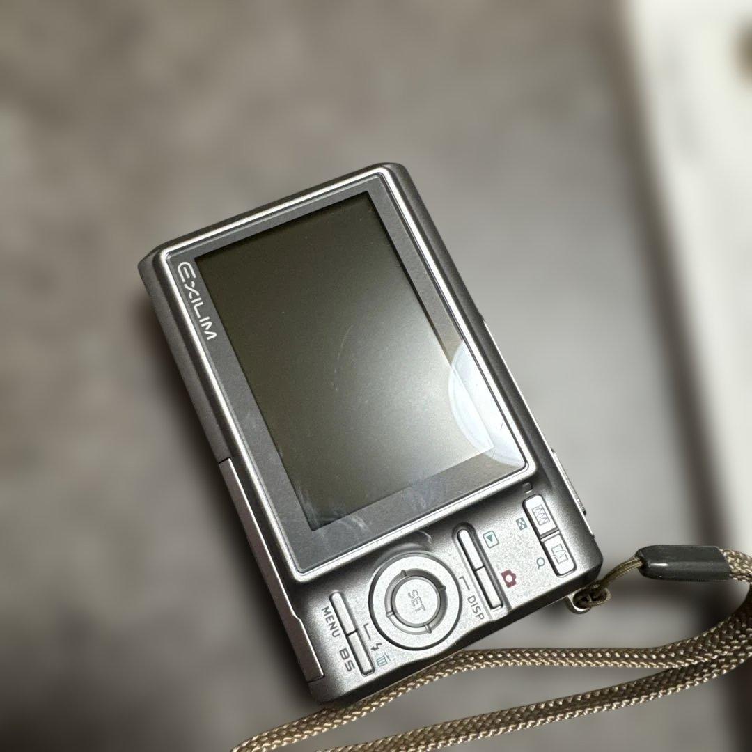 CASIO EXILIM EX-Z75　 バッテリー 充電器付