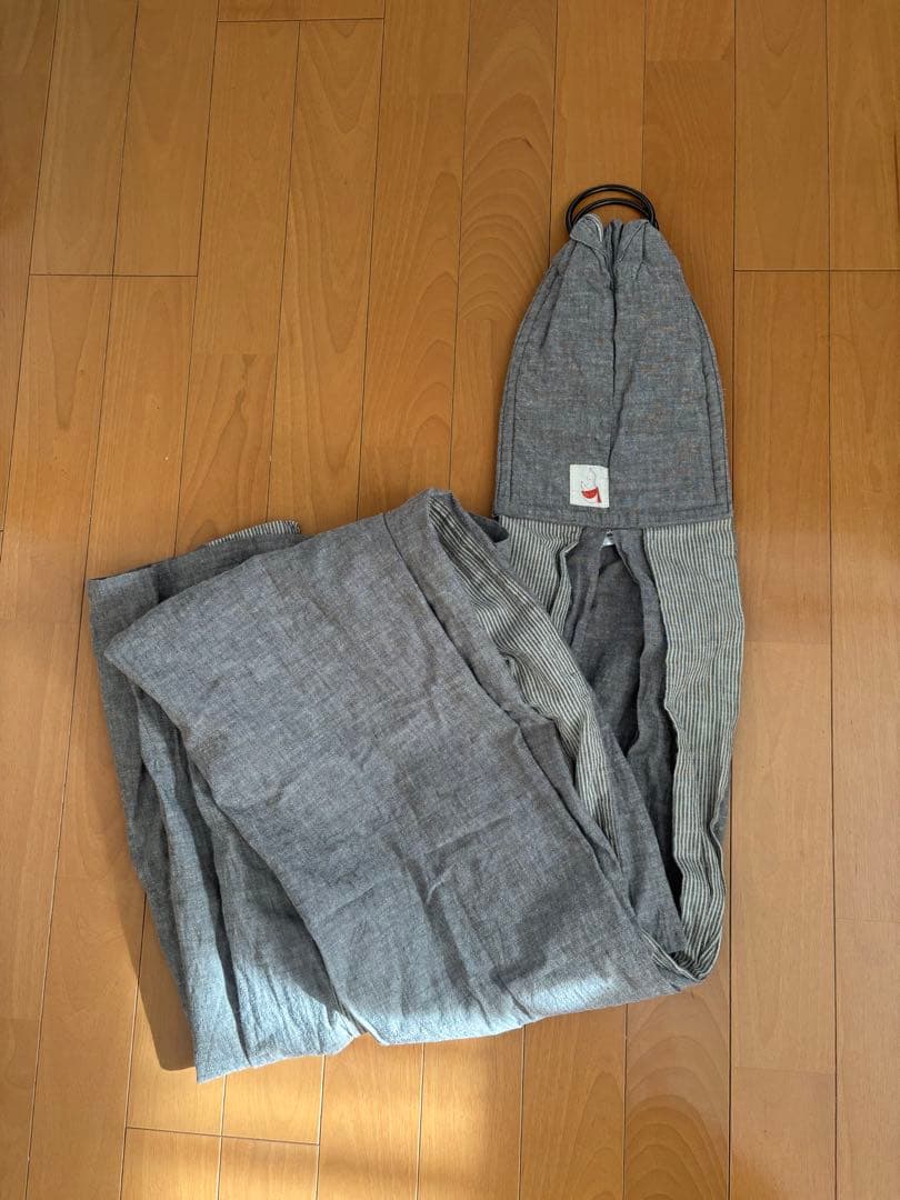 みひかるサロン/グレー ストライプ スリング/ まるまる育児