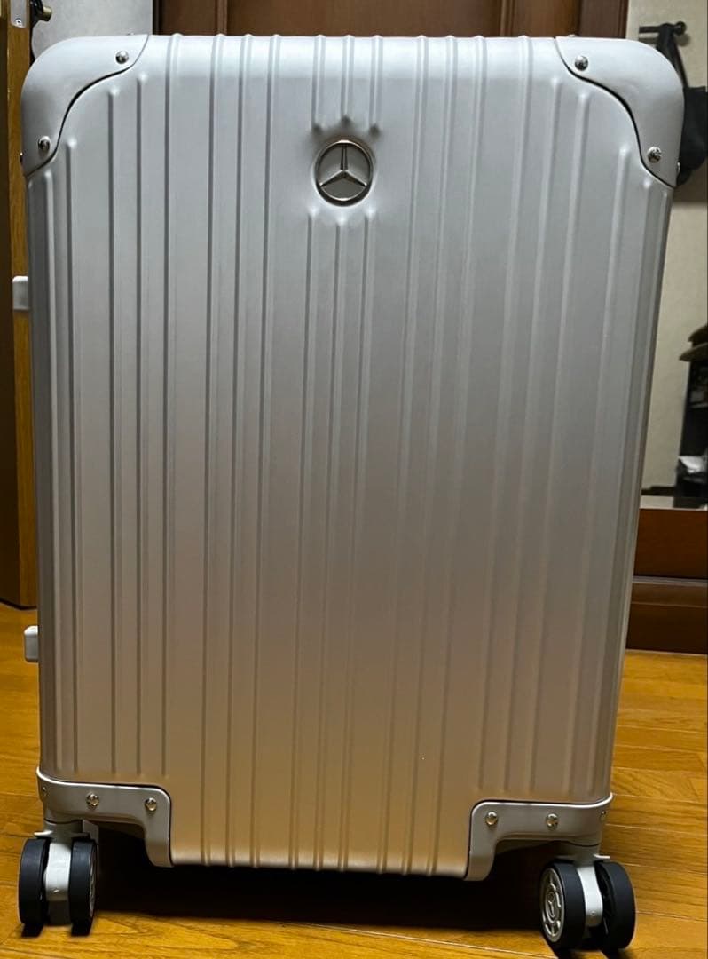 メルセデスベンツ正規ディーラー成約記念品アルミスーツケース