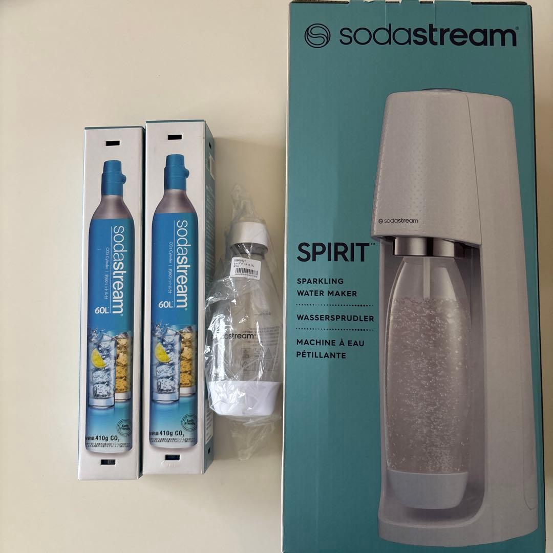 新品　未開封SodaStream Spirit メーカー+ CO2シリンダー2本