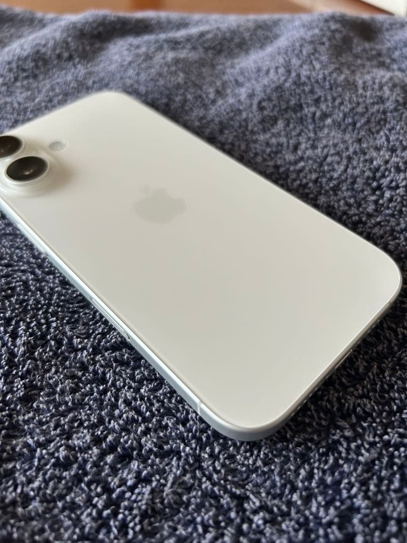 iPhone 16 128GB ホワイト MYDR3J/A【付属品等全てあり】