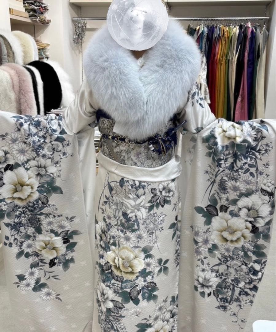 美品【SAGAFURSサガファーズ ショール ファー 成人式 振袖】