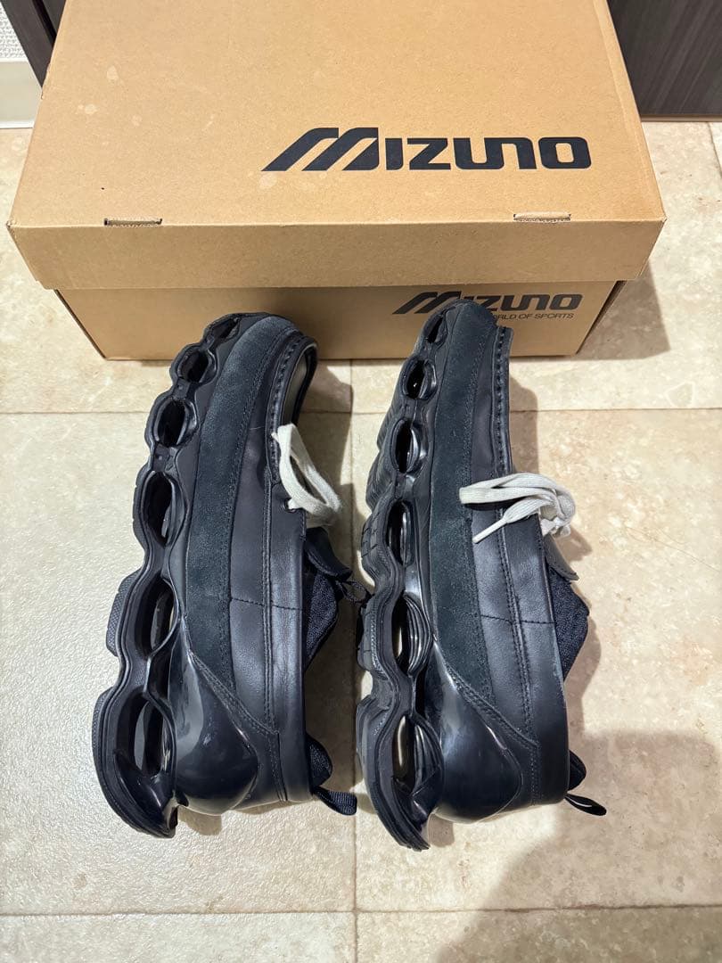 専用MizunoのWave Prophecy Moc 27.5 美品 交換紐付き