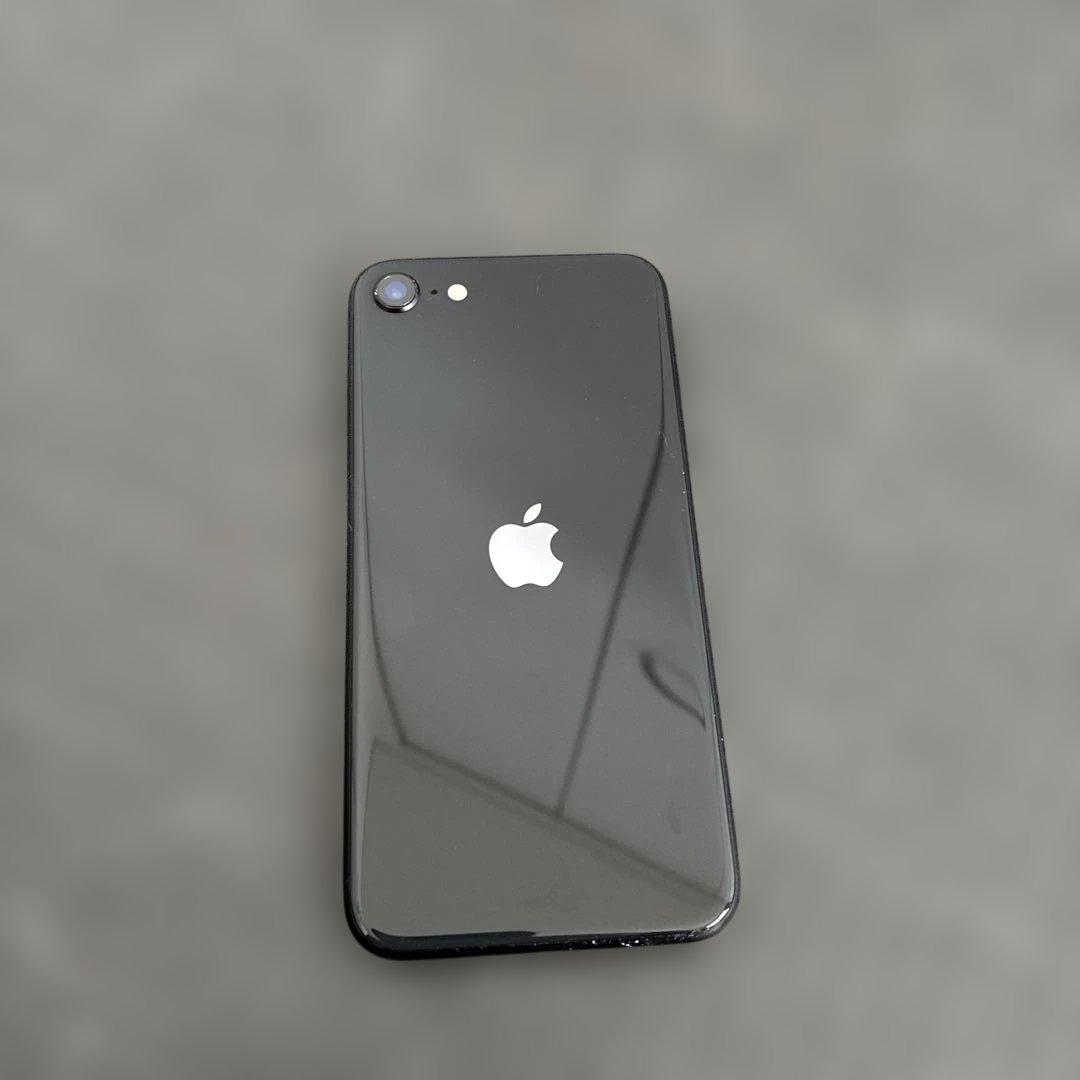 Apple iPhone SE 64GB SIMフリー