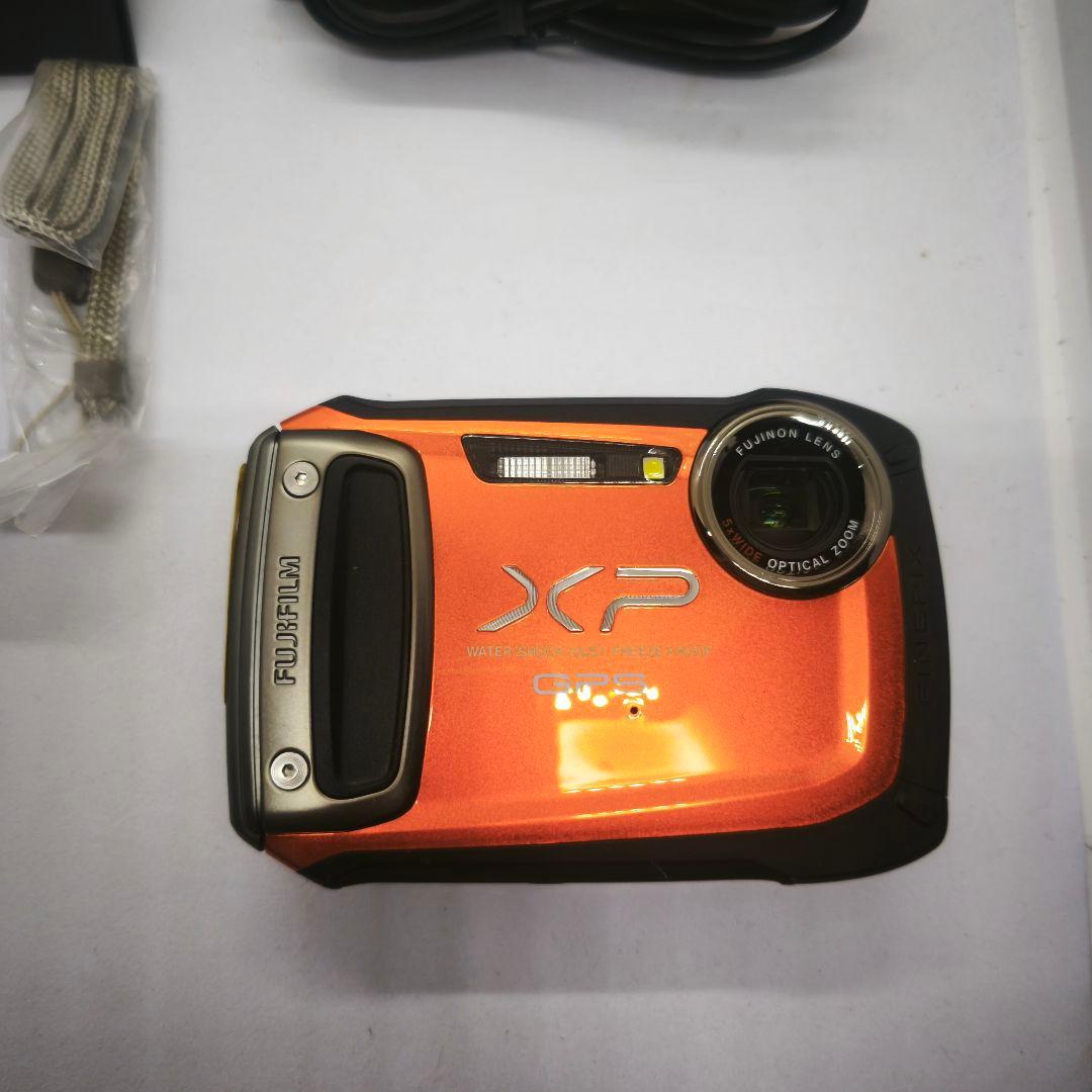 FUJIFILM　FinePix　xp150 オレンジ