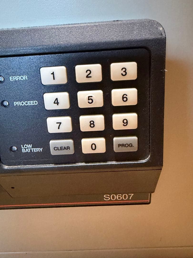 セントリー　ファイヤセーフ　耐火金庫　デジタル　SentrySafe S0607