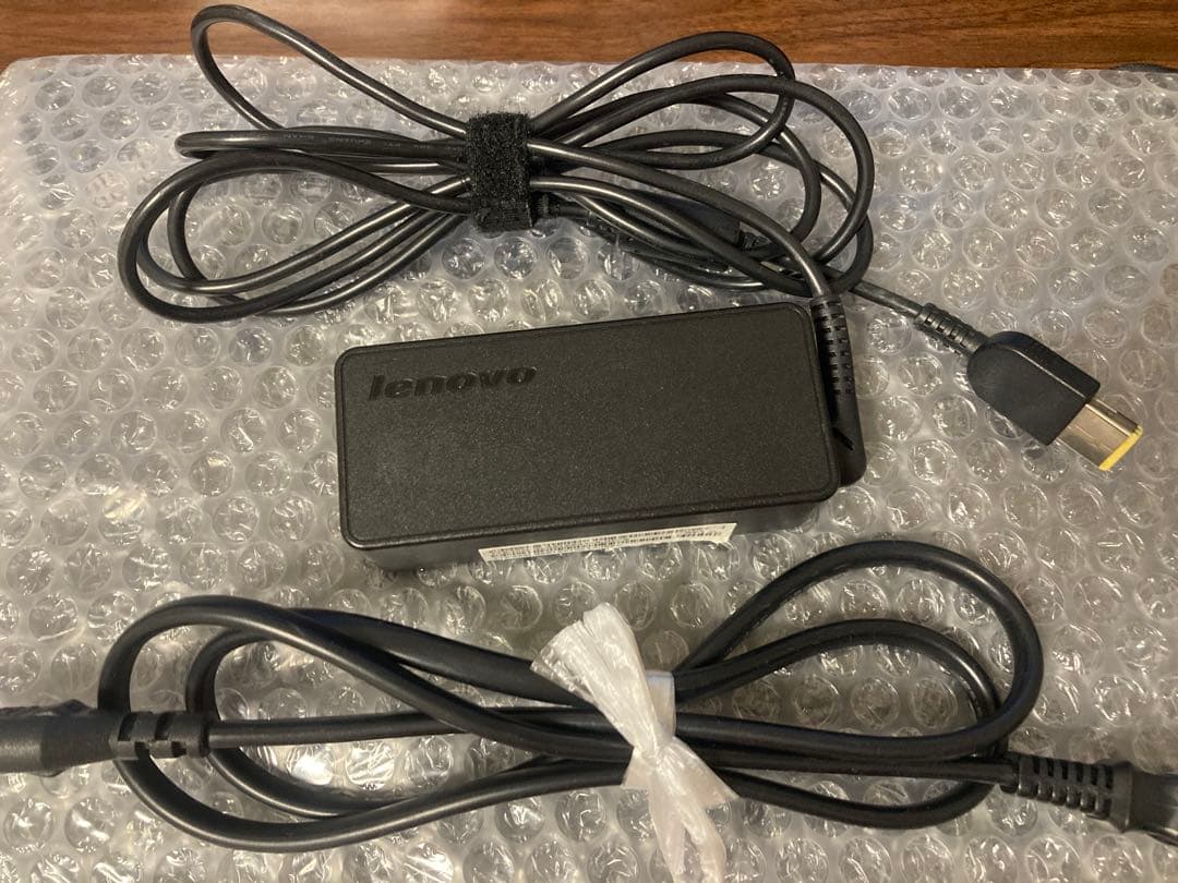 Thinkpad X260 i5 6300U/8GBメモリ/500GB SSD