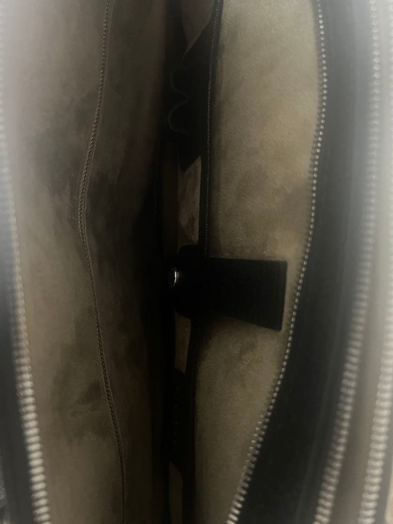 【直営店限定モデル・新品未使用】CSCA202 2室 ・黒 A4可