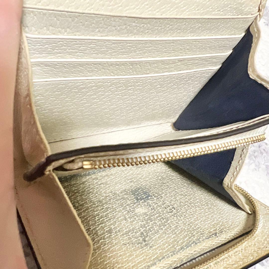 Gucci GGロゴ 二つ折り財布 アイボリー