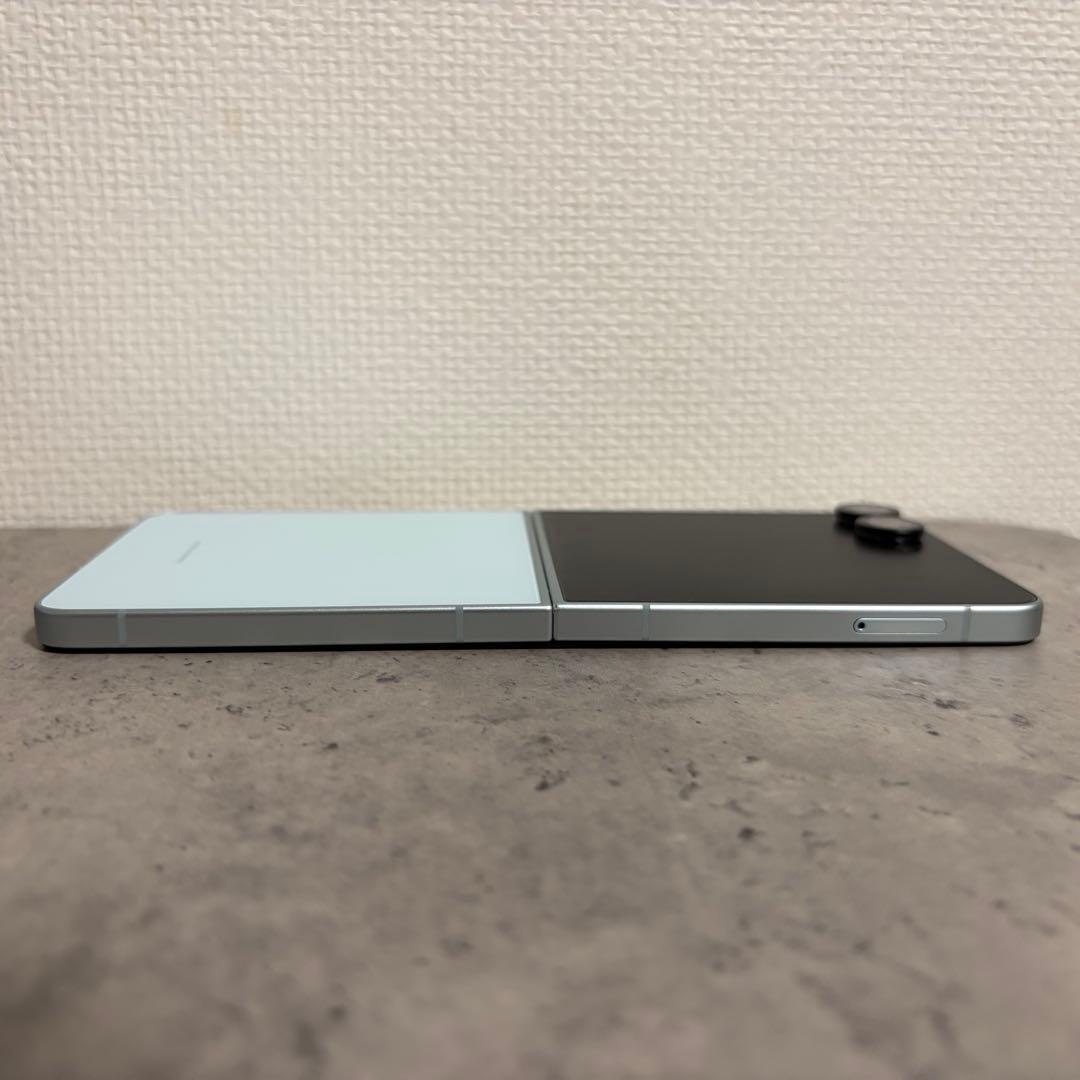 Samsung Galaxy Z Flip7 256GB ミント