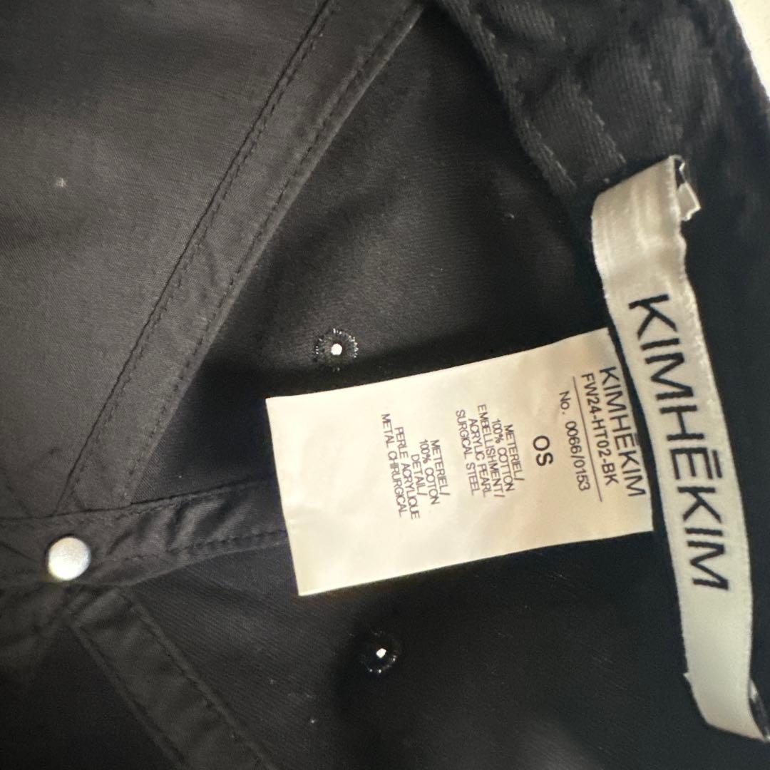 KIMHEKIM ブラックキャップ パールチャーム付き