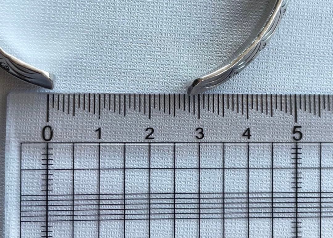 カレンシルバ 波模様カフブレスレット バングル 高純度 腕輪 エスニック お守り