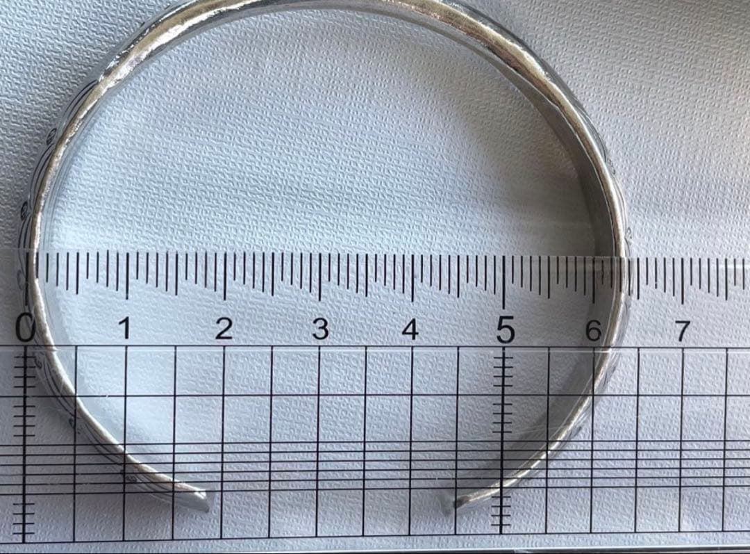 カレンシルバ 波模様カフブレスレット バングル 高純度 腕輪 エスニック お守り