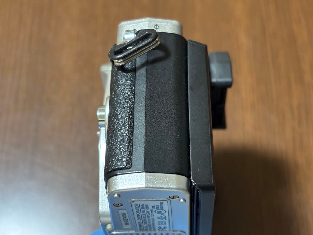 オリンパス OM-D E-M10 Mark III EZダブルズーム 液晶割れ有