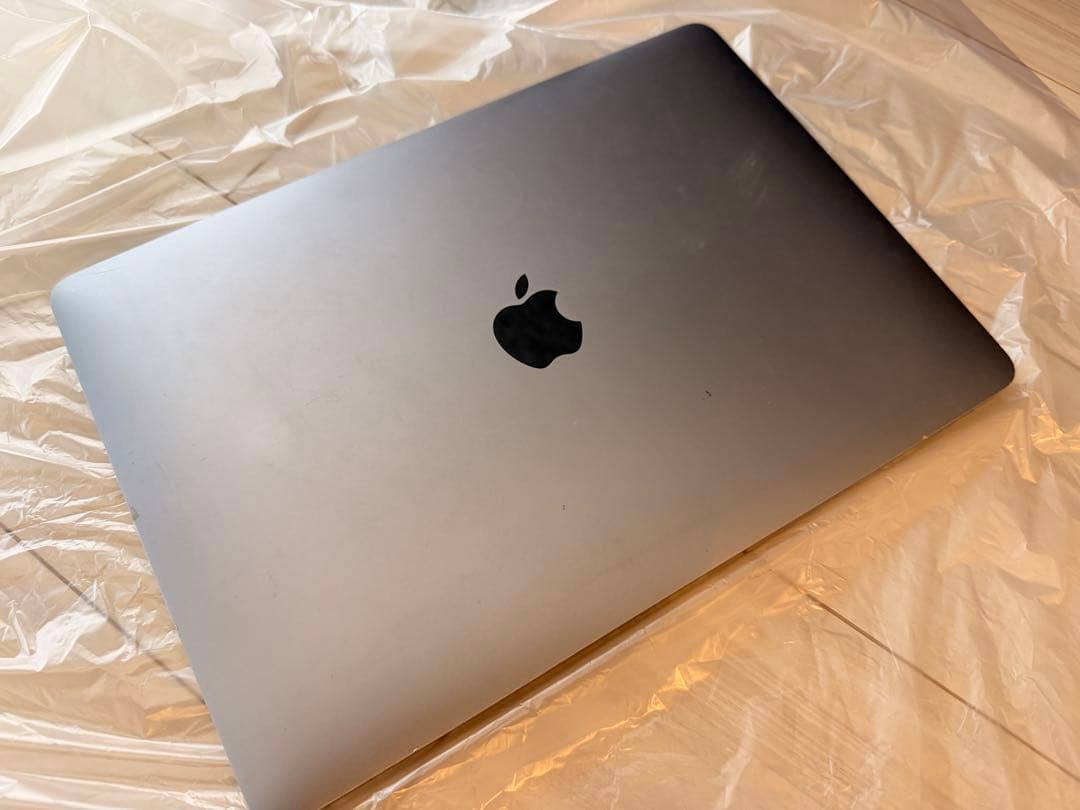 MacBook Air 2019 retina 13インチ256GB部品取り
