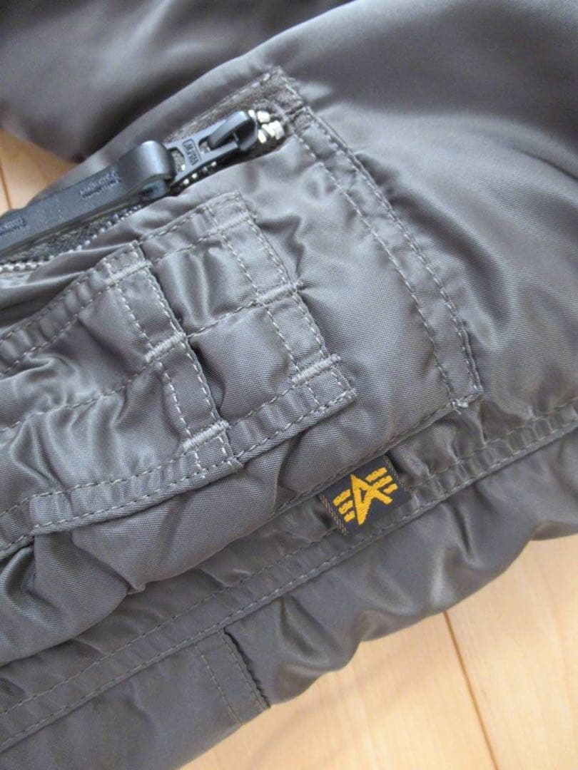 美品【N-3B】Alpha Industries ミリタリージャケット Sサイズ