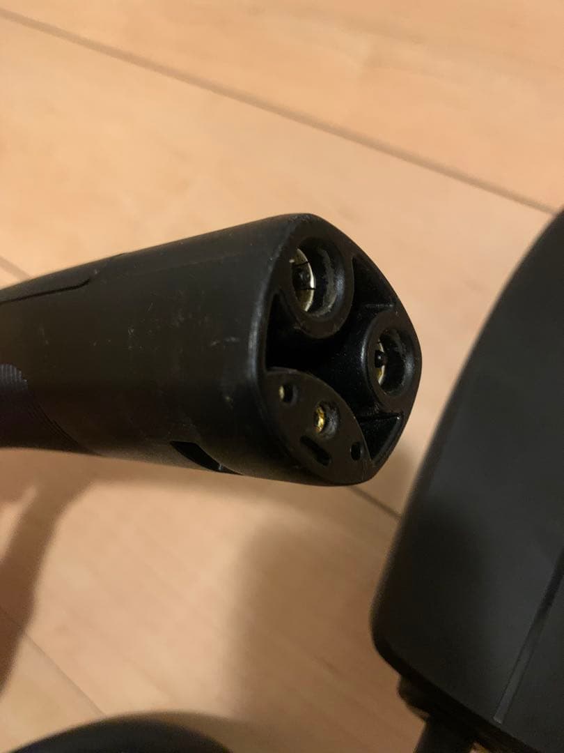 テスラ　Tesla GEN III モバイルコネクター