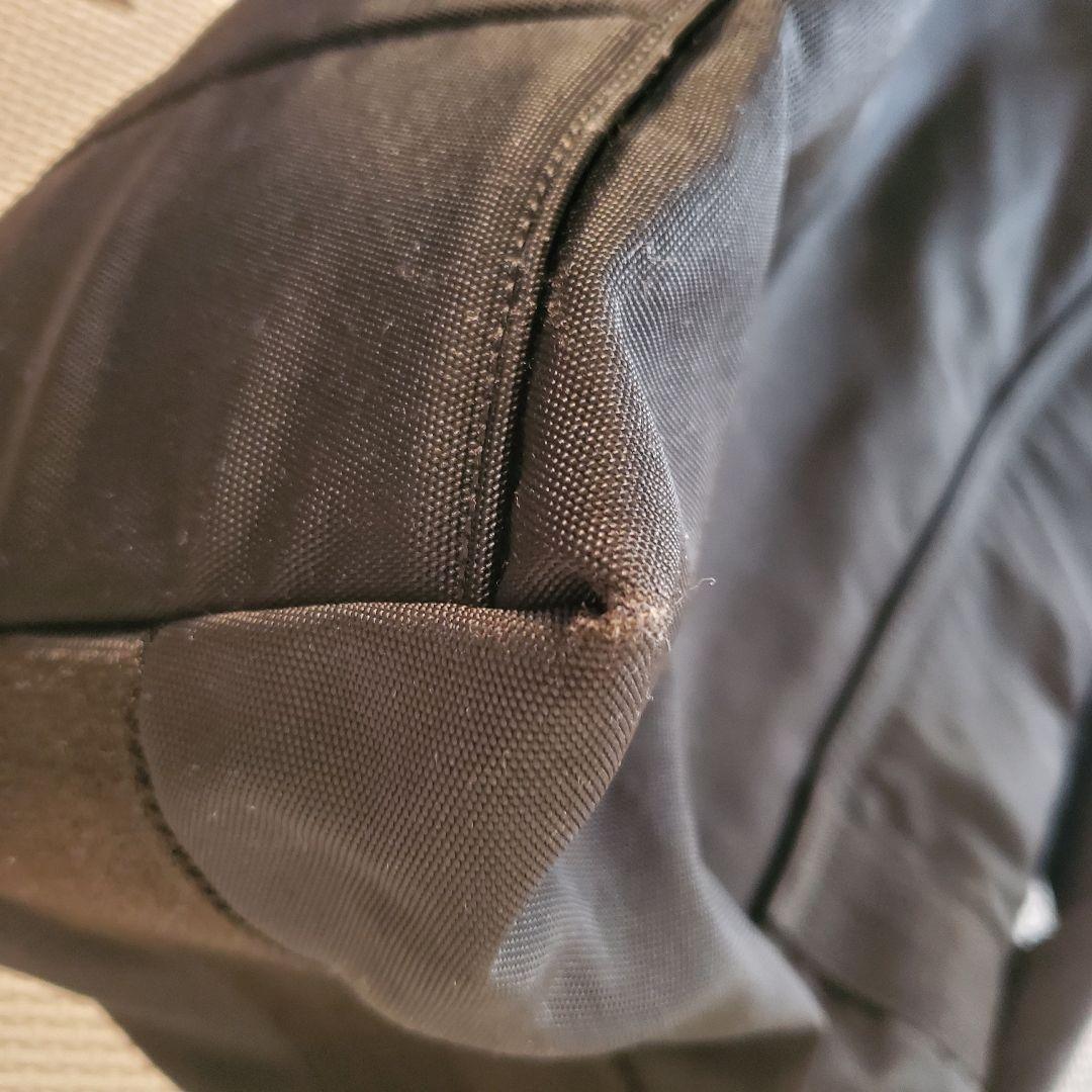 GUCCI　グッチ　ショルダーバッグ　斜め掛け　ナイロン